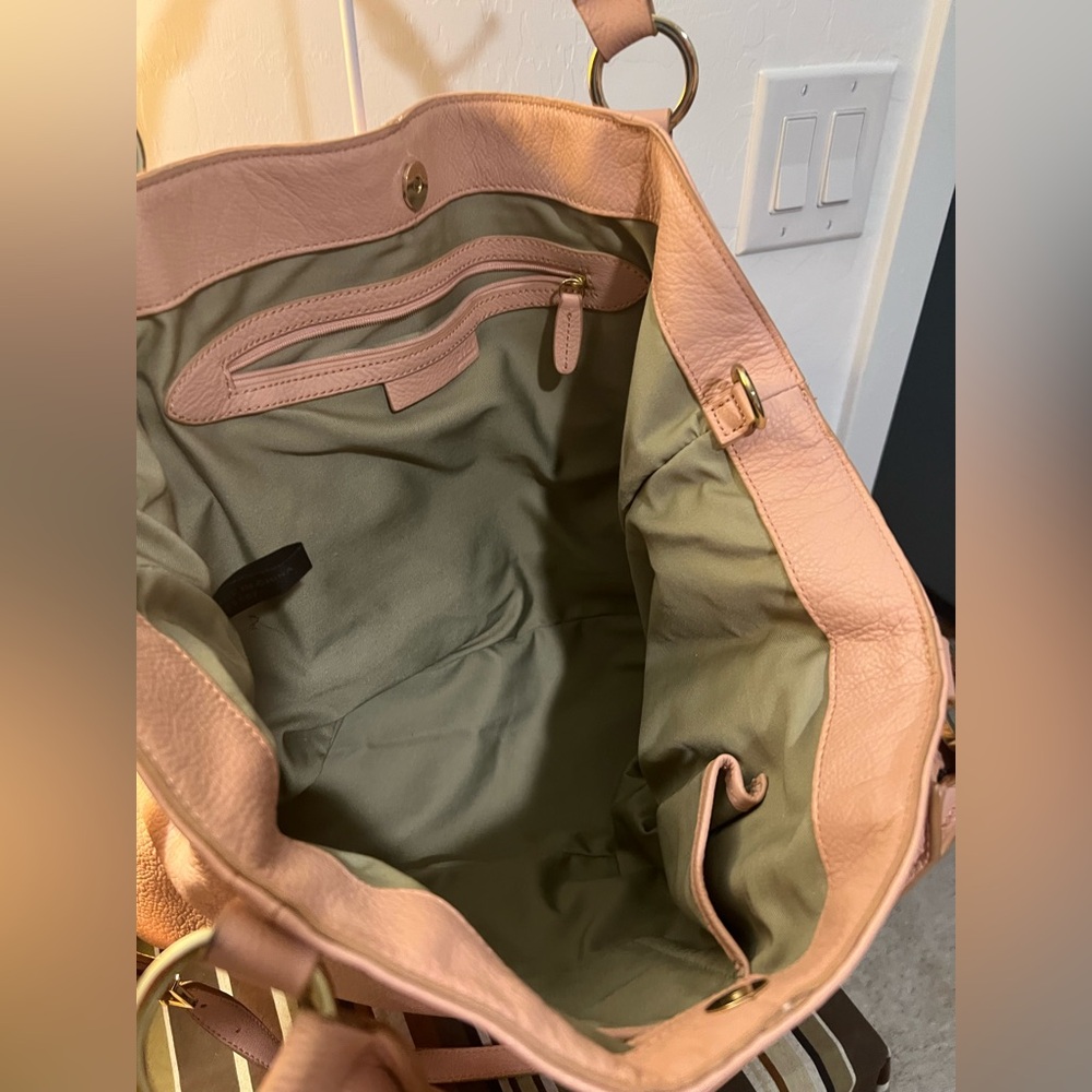 Gili Pink Leather Hobo Handbag Crossbody - Picture 13 of 16